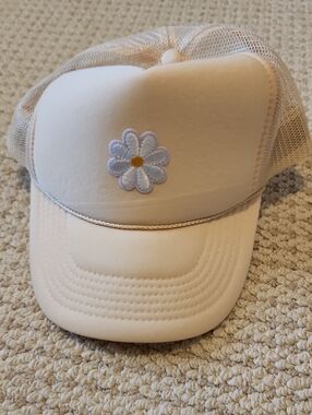Daisy Trucker Hat